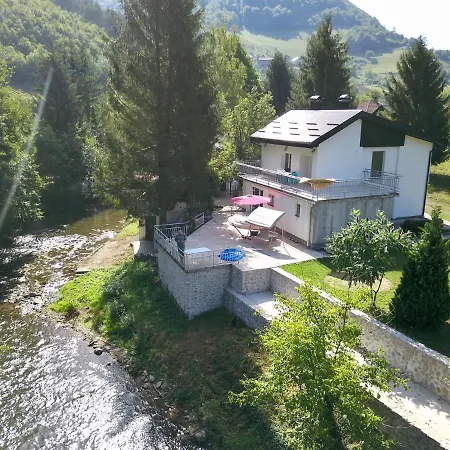 River Island Villa Torlakovac
